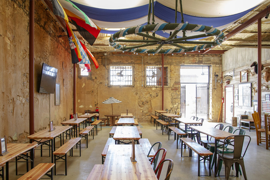 8537 web Stone Eagle Beer Garden